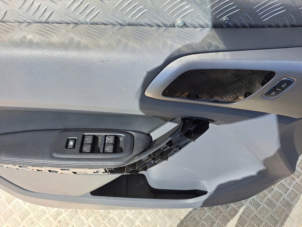 фото №3, Ford ranger 2017 r обивка дверь левая перед ab39-2623943