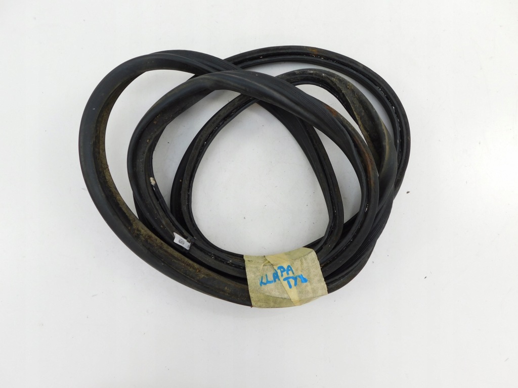 фото №1, Mercedes clk w208 3,2 v6 прокладка кришки багажника