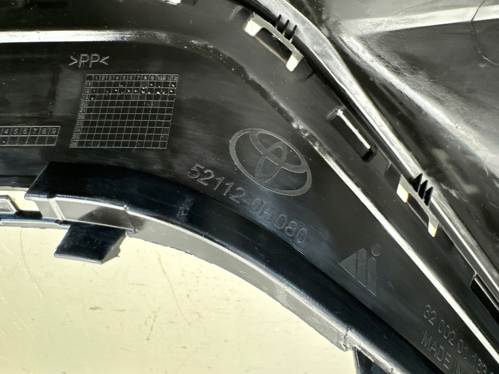 фото №11, Toyota aygo ii 2 lift 18-22r спойлер накладка бампера перед 52112-0h080