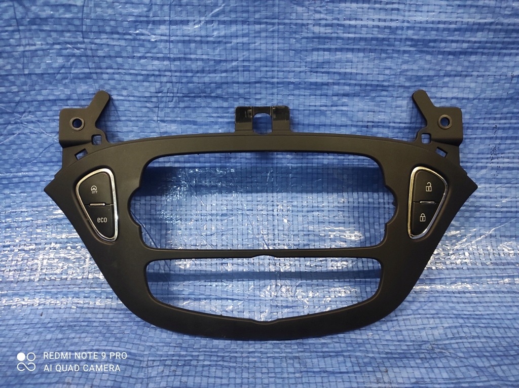 фото №1, Рамка панель радіо opel corsa e