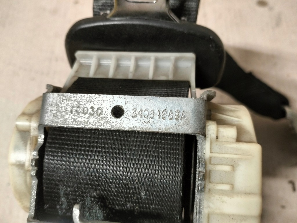 Vw jetta vi 5c ремінь безпеки ліве задні 5c6857805d в Україні