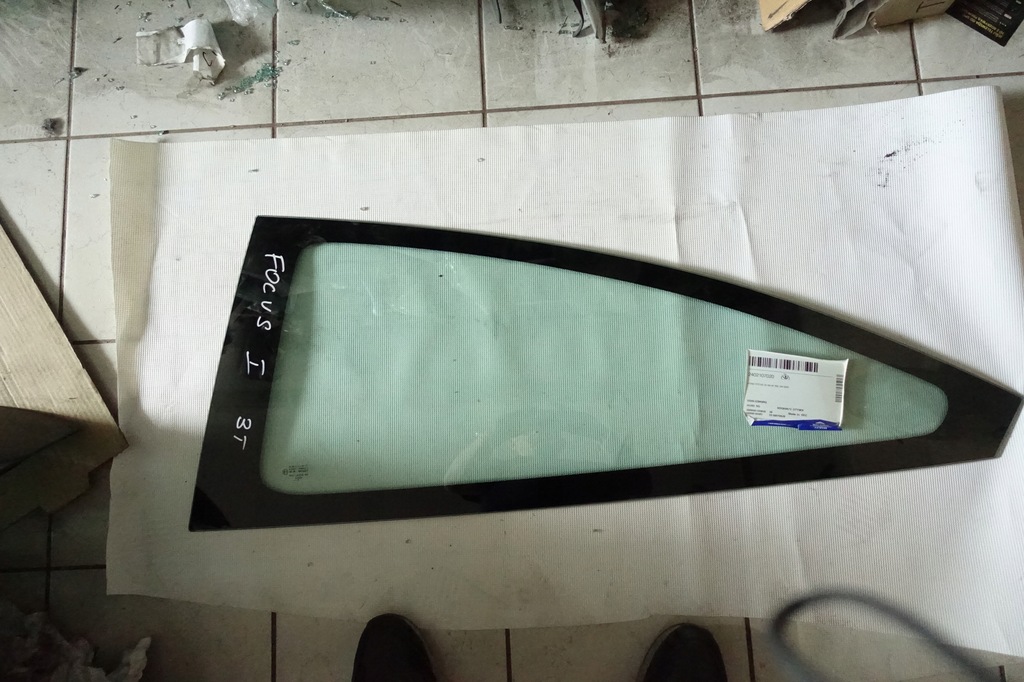 фото №1, Стекло ford focus 1 3 дверь левая