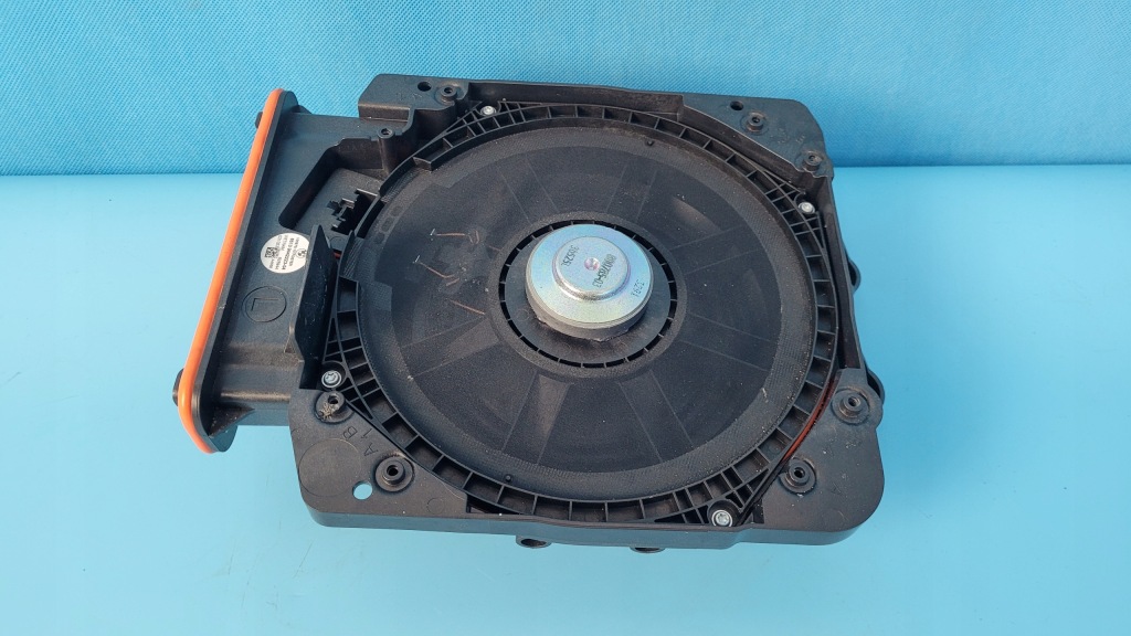 фото №1, Bmw x1 u11 23r динамик низкочастотный левый 9442223
