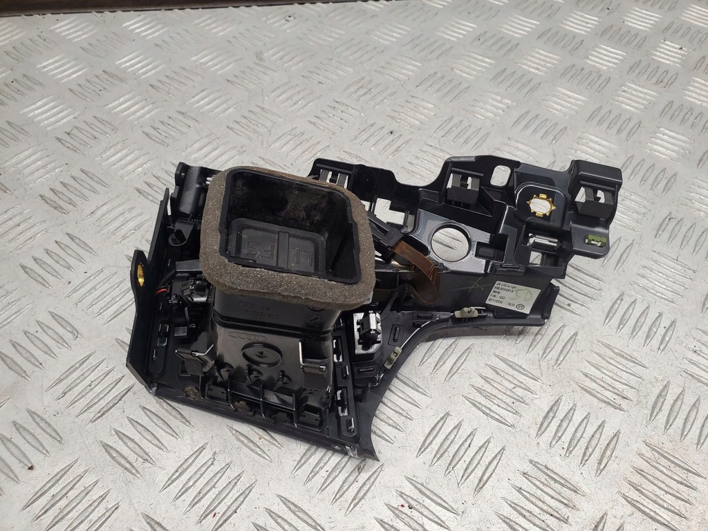 фото №6, Audi q5 sq5 80b820901a ліва сторона ґрати обдув