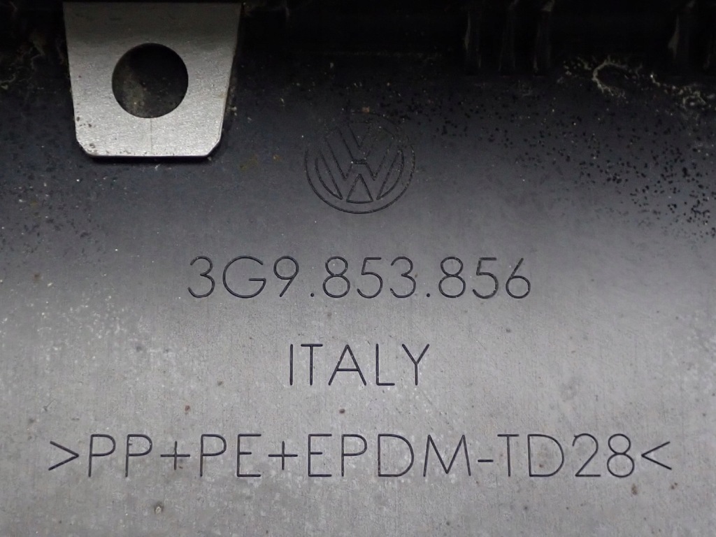 Накладка  защита порога  порог правая vw passat b8 3g9 alltrack 3g9853856 Недорого