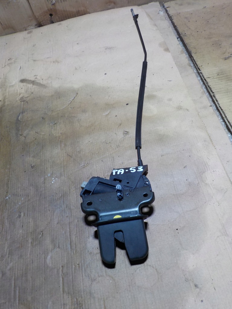 фото №1, Passat b6 замок задний крышки 4f5 827 505 c