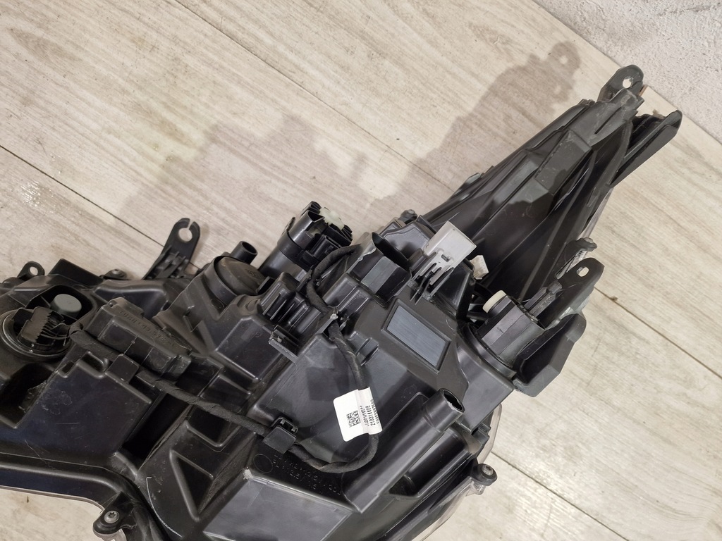 фото №10, Toyota corolla e21 передня лампа права правий перед europa 81110-02s70