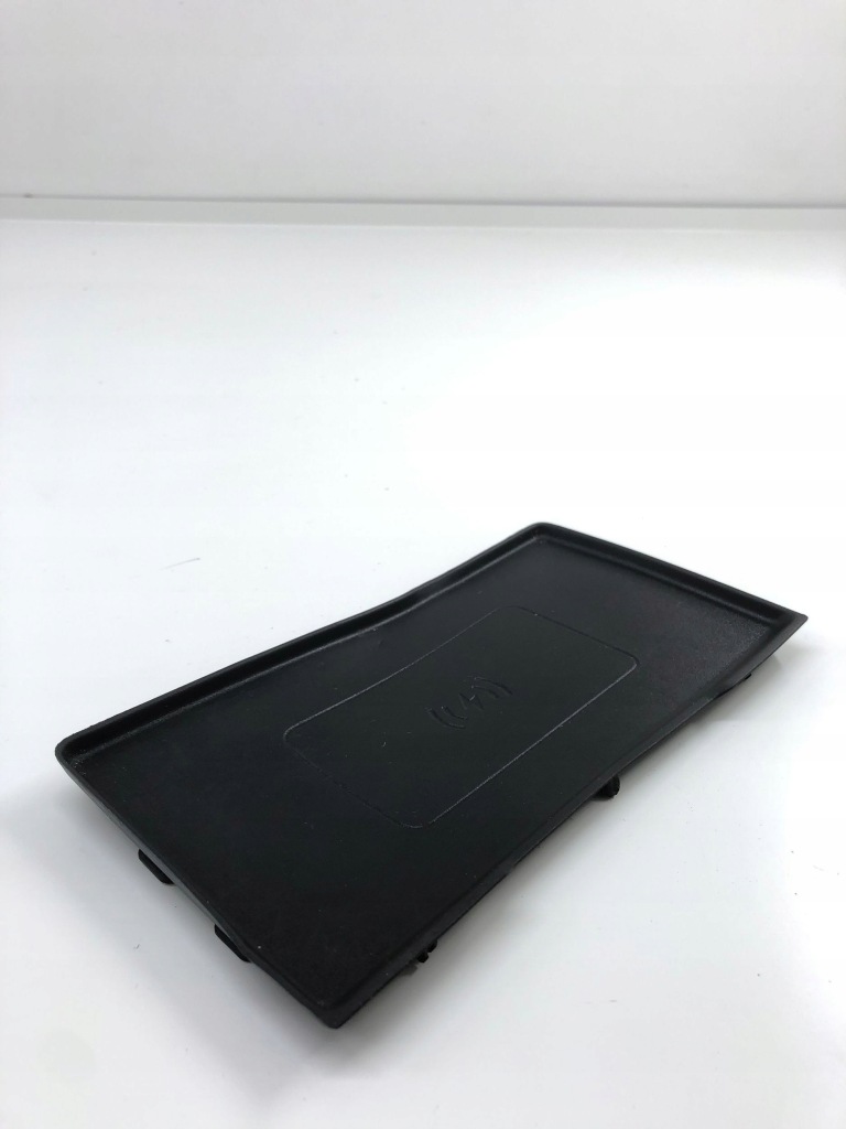 фото №2, Land rover evoque ii 2024 вкладка бардачка туннель среднего