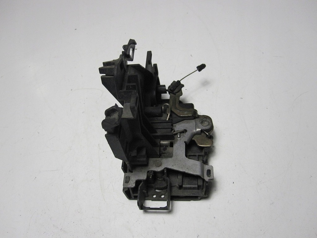 фото №4, Замок дверь задний левый skoda fabia 03r