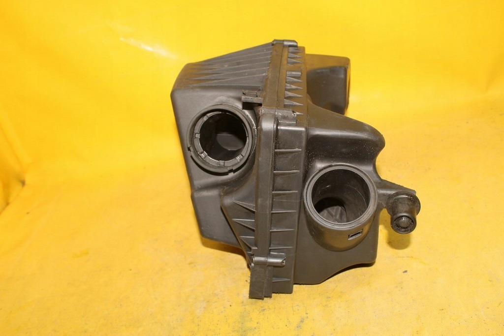 фото №7, Корпус фільтра повітря 55350316sl zafira b 2.2 b