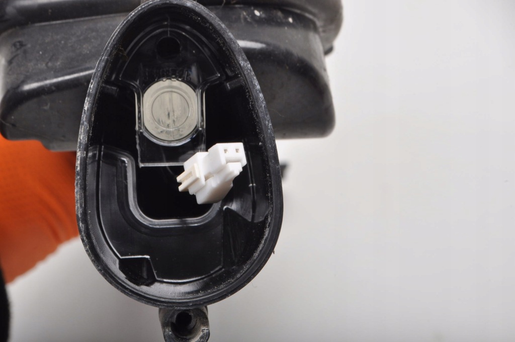 Volvo v40 ii противотуманная фара правый led do движение dziennej правый 31395920 Доставка