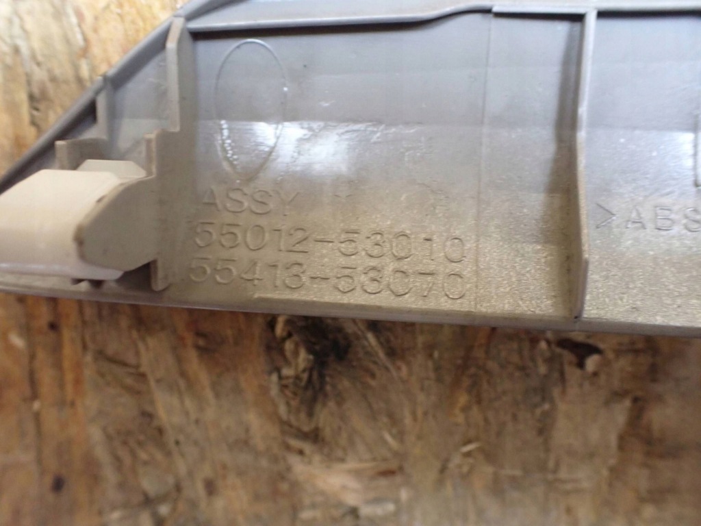 Елемент  консолі центральної lexus is 3 xe30 5501253010 ліва сторона Київ