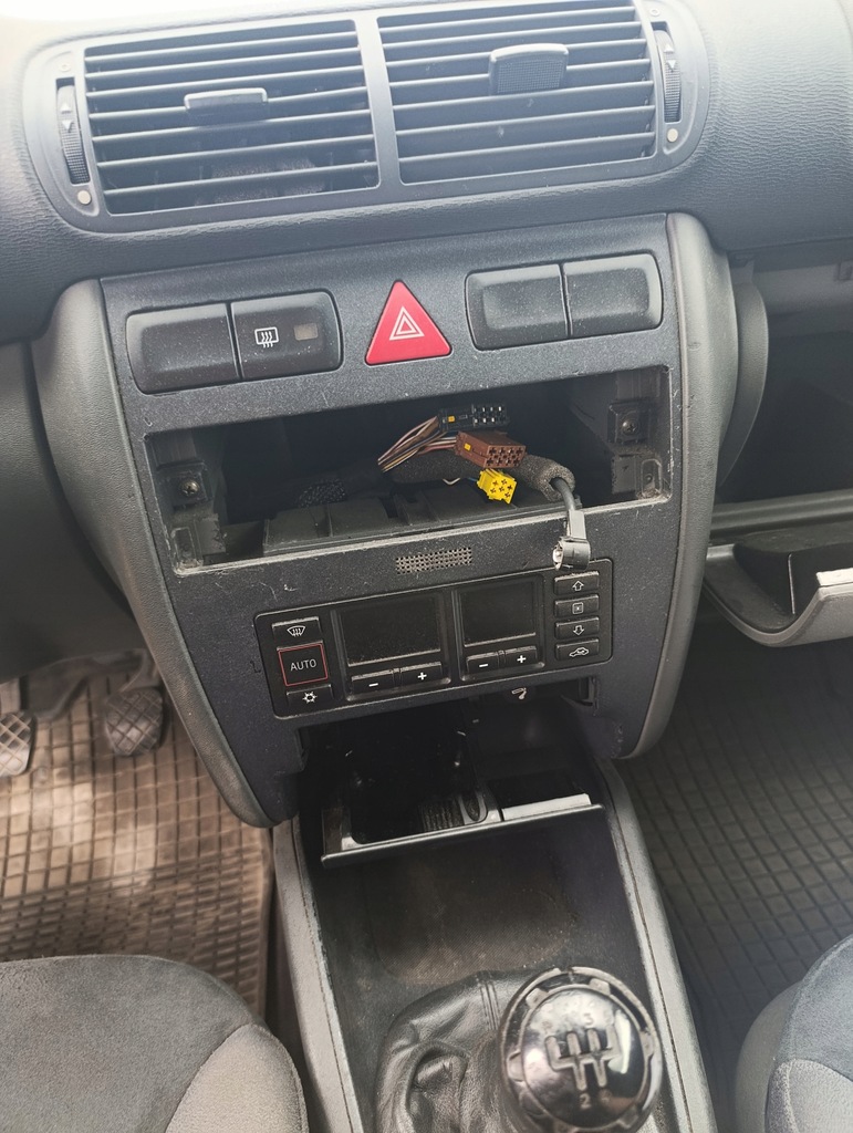 фото №1, Обігрівач audi a3