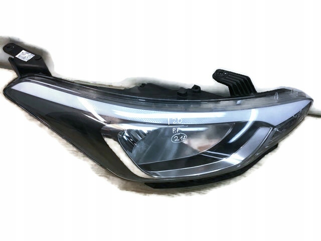 фото №1, Hyundai i20 лампа права передня 92102c8000