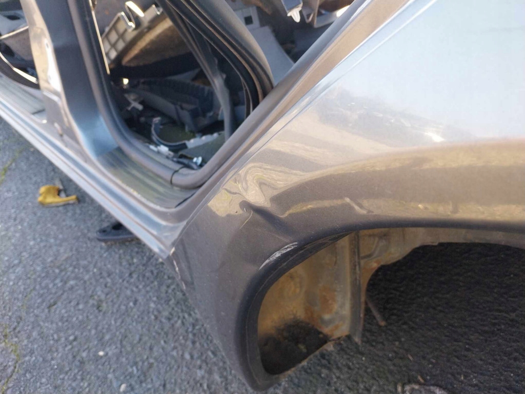 фото №6, Colt vi z30 5d 5 двері крила задня лівий чверть 16h