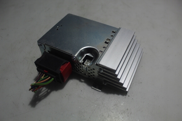 фото №3, Підсилювач радіо citroen ds3