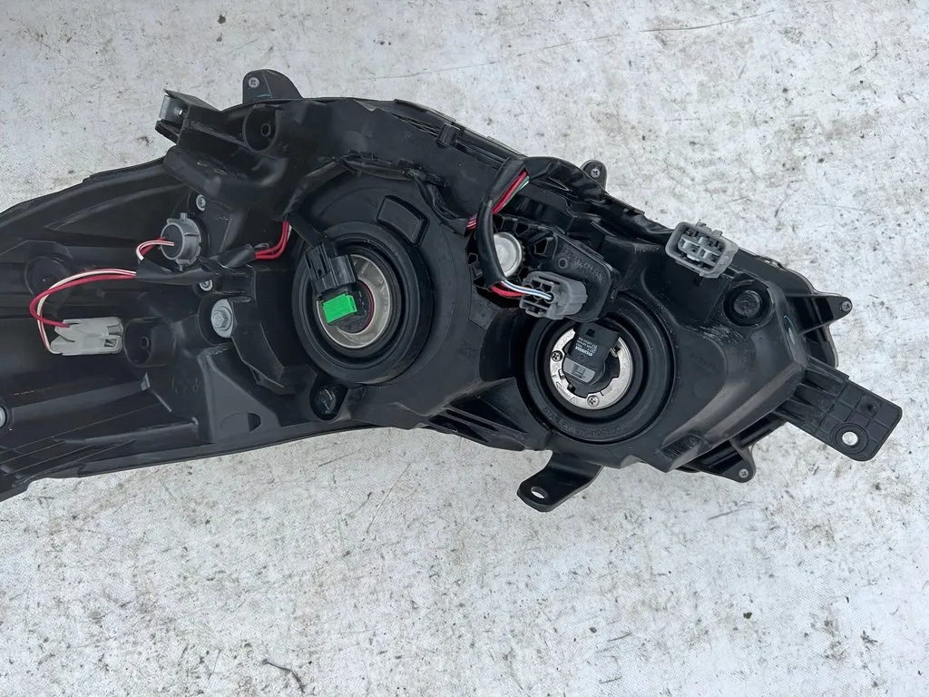 фото №9, Лампа правая subaru xv обычная 2012 перед передняя