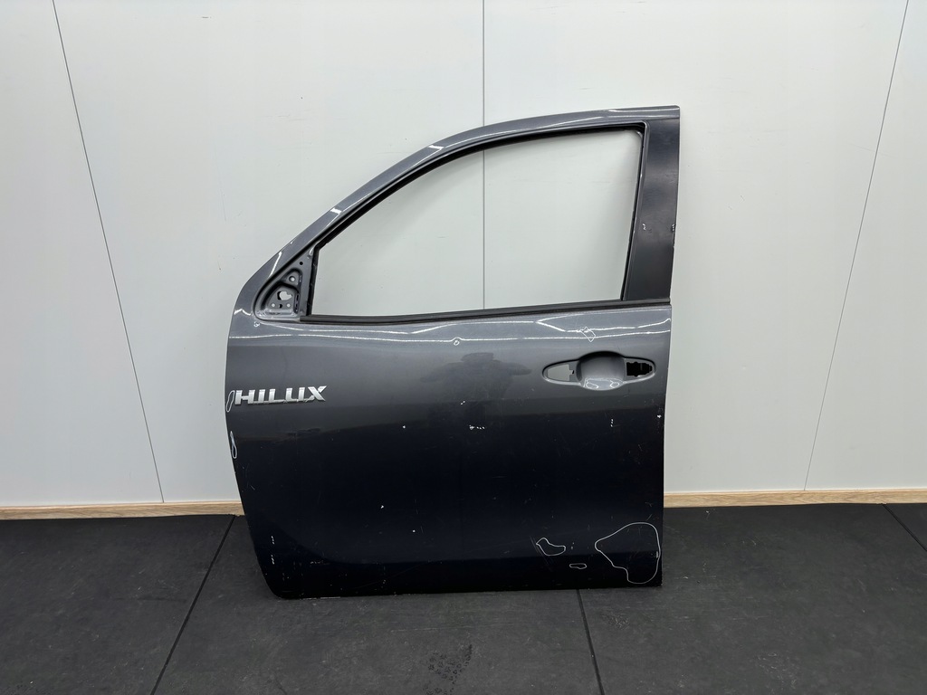 фото №1, Toyota hilux viii 2015r-- дверь левая передние перед