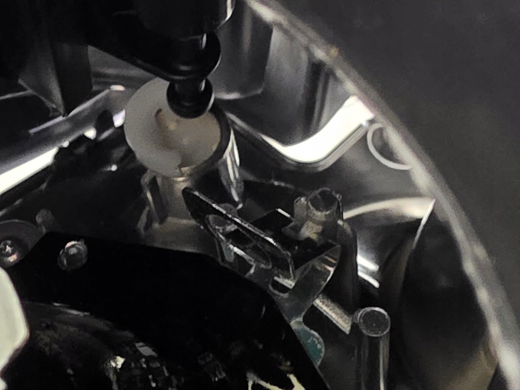 фото №10, Лампа перед левая land rover discovery iv l319 lr023532 europa