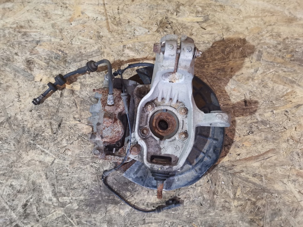 фото №1, Ступица поворотный кулак правый перед jeep cherokee kl