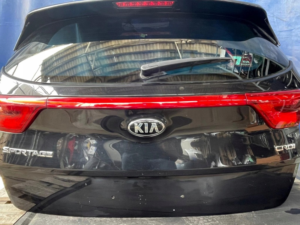 Кришка багажника багажника задній задня комплектна kia sportage iv в Україні