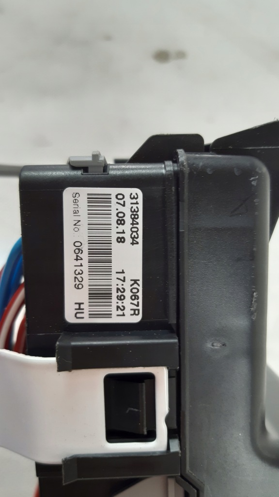 фото №8, Volvo xc90 ii 2.0 коробка предохранителей 31384034