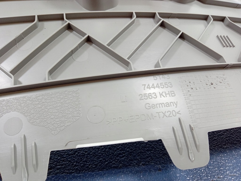 фото №5, Bmw 1 f40 обшивка защита стойка задняя левая 7444553