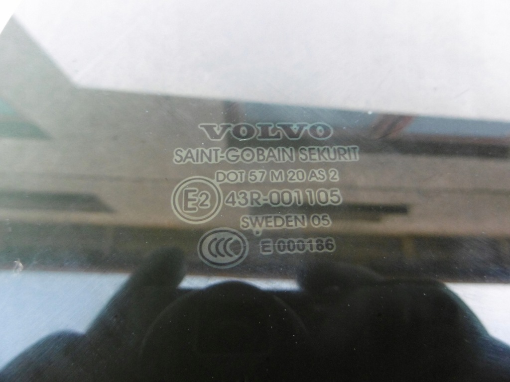 фото №8, Скло двері лівий задня задня volvo s40 ii