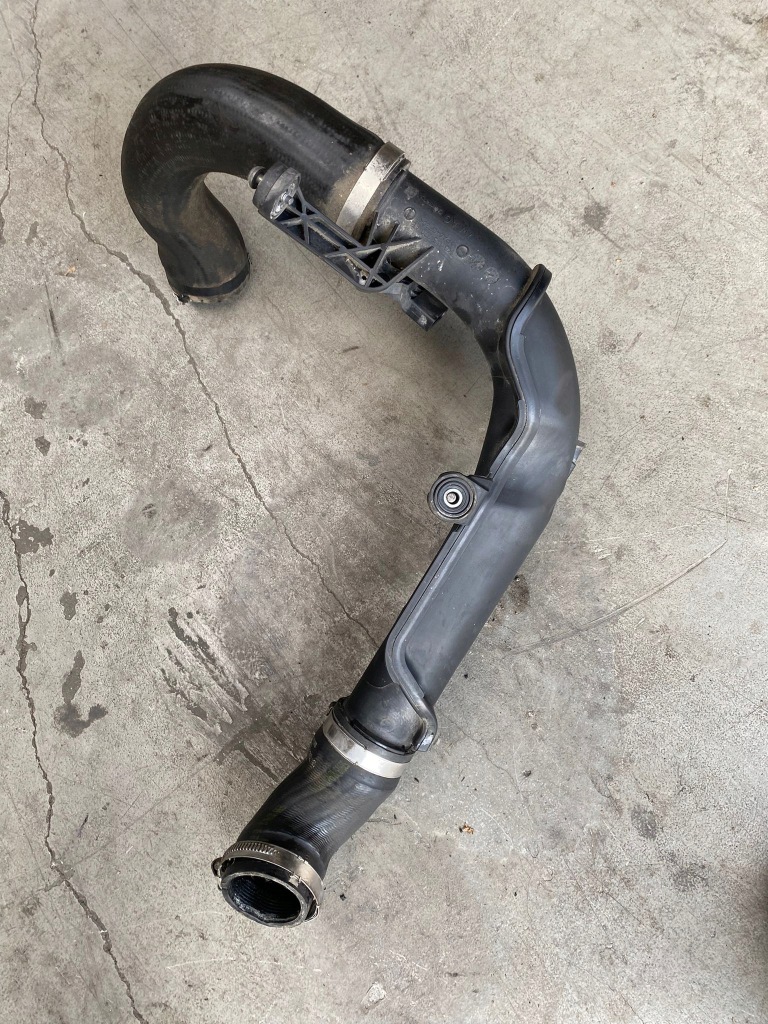 Труба интеркулер 1k0145770ae vw audi seat skoda 2.0 tdi 1k0145770ae в Украине