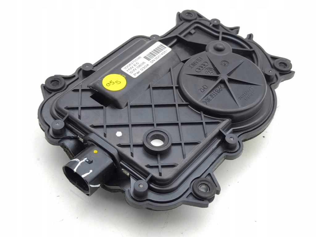 Bentley flying spur 2006 доводчик двері передніх 3d0837059b Недорого