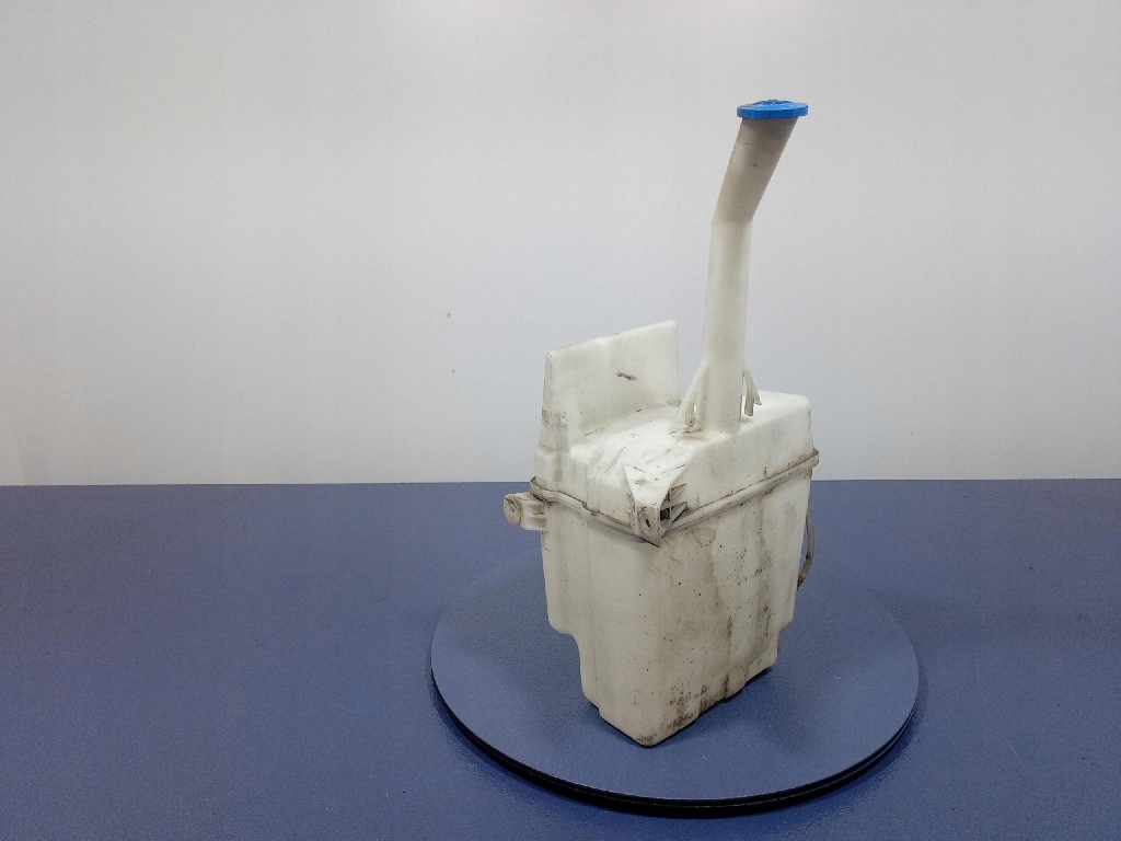 Купити Toyota avensis t25 бачок розпилювача