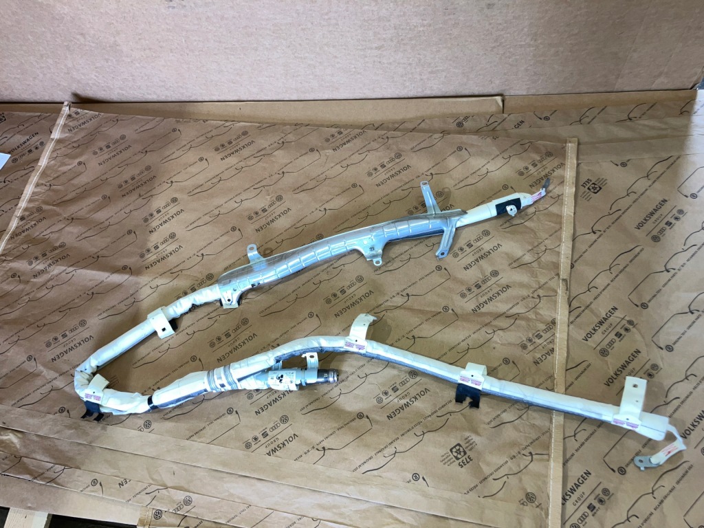 фото №1, Bmw x7 g07 шторка безопасности air bag правая orginał 7417490 2021 r