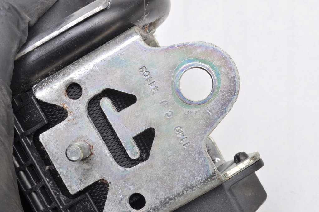 Porsche boxster 986 ремінь безпеки правий перед 98680303404 Недорого