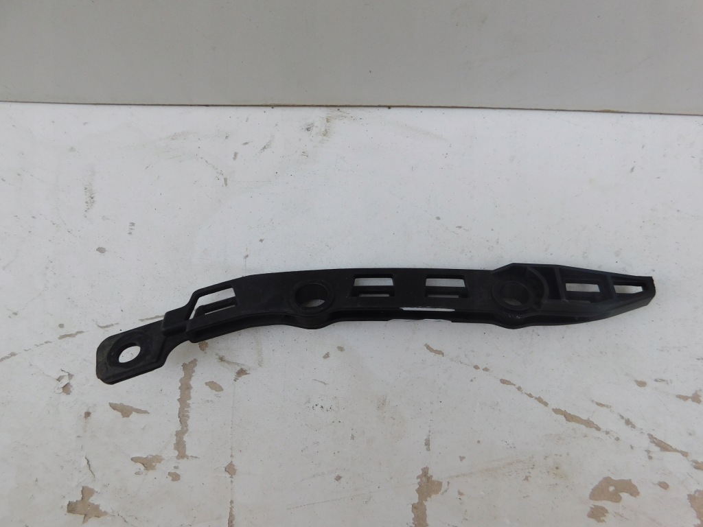 Купити Напрямна бампера задній лівий mercedes gla lift org