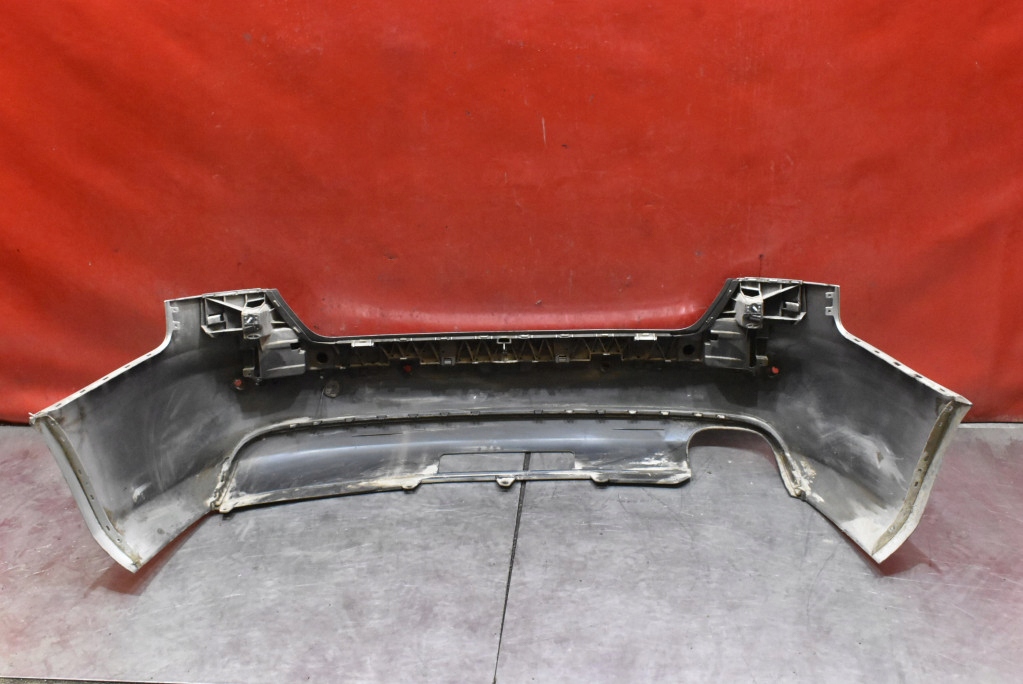 Бампер задний  задний lx7w pdc audi a4 b8 sedan 07-11 в Украине