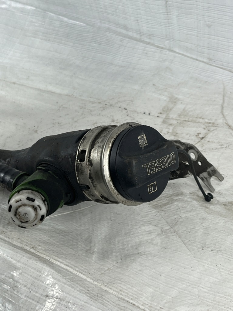 Bmw 5 g30 труба трубка шланг заливна горловина пального 7353911 Ціна