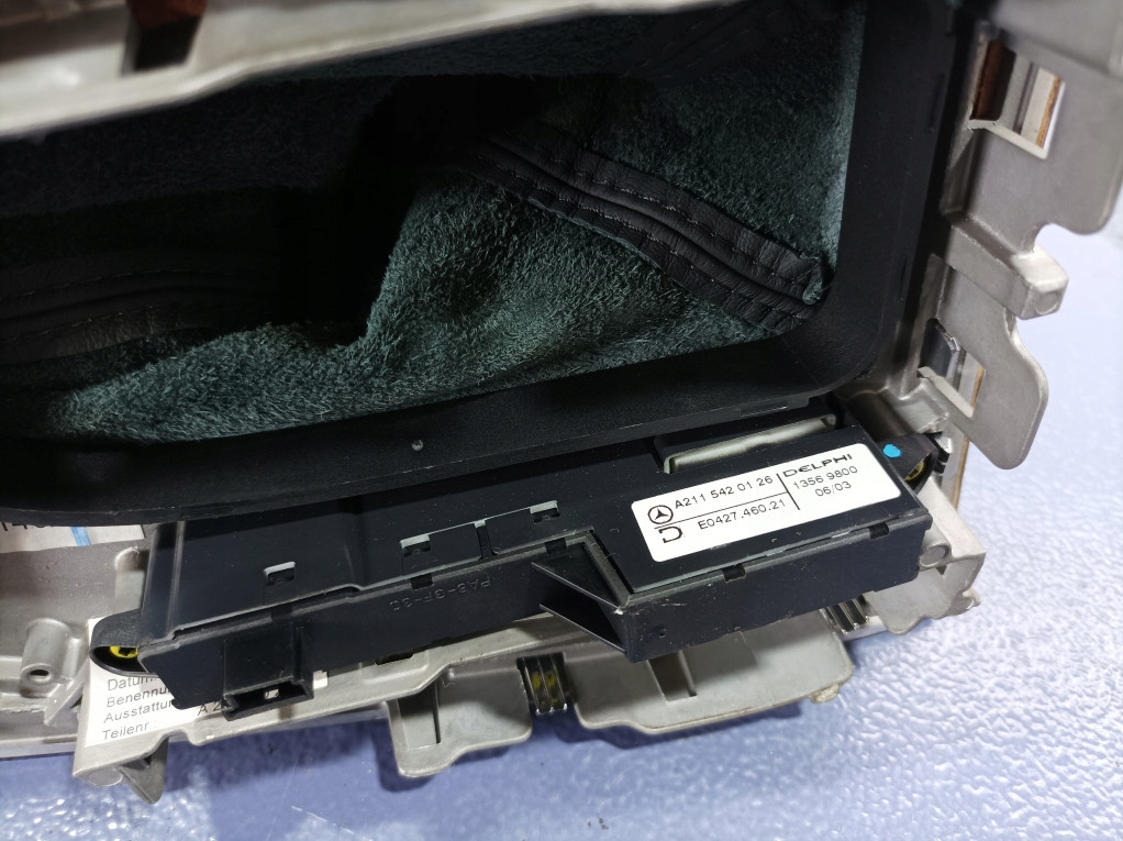 фото №7, Mercedes e w211 рамка чехол рычага переключения передач домкрата a2116802336