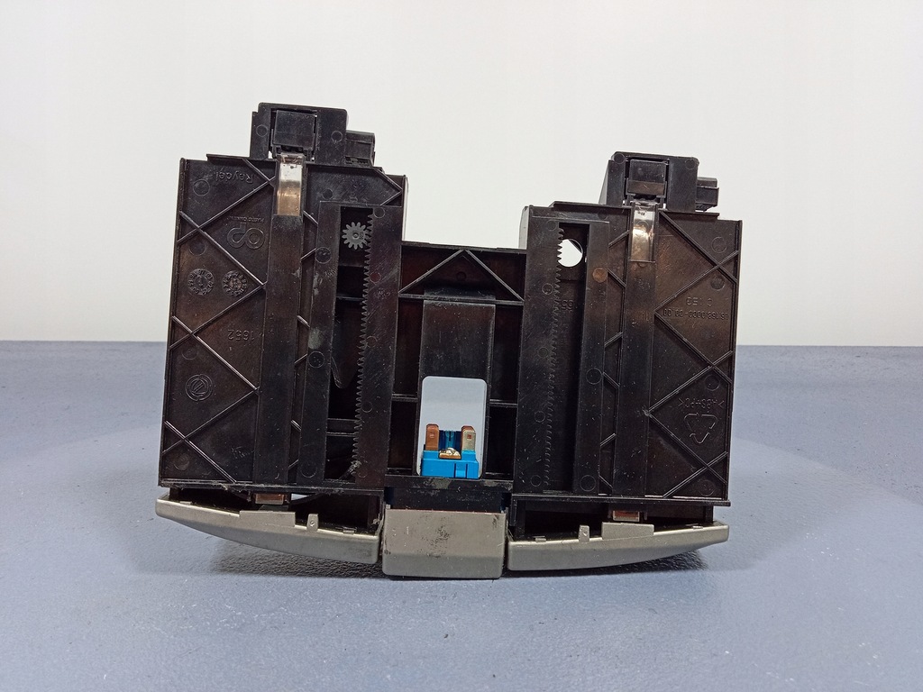 фото №4, Lancia lybra бардачок кронштейн na кружки