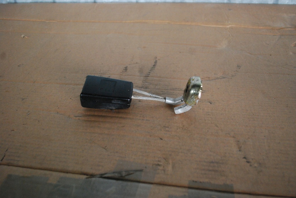 фото №1, Клипса поперечина задняя vw phaeton 3d0857740e