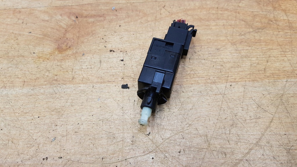 фото №1, Датчик света стоп педали тормоза mercedes w168