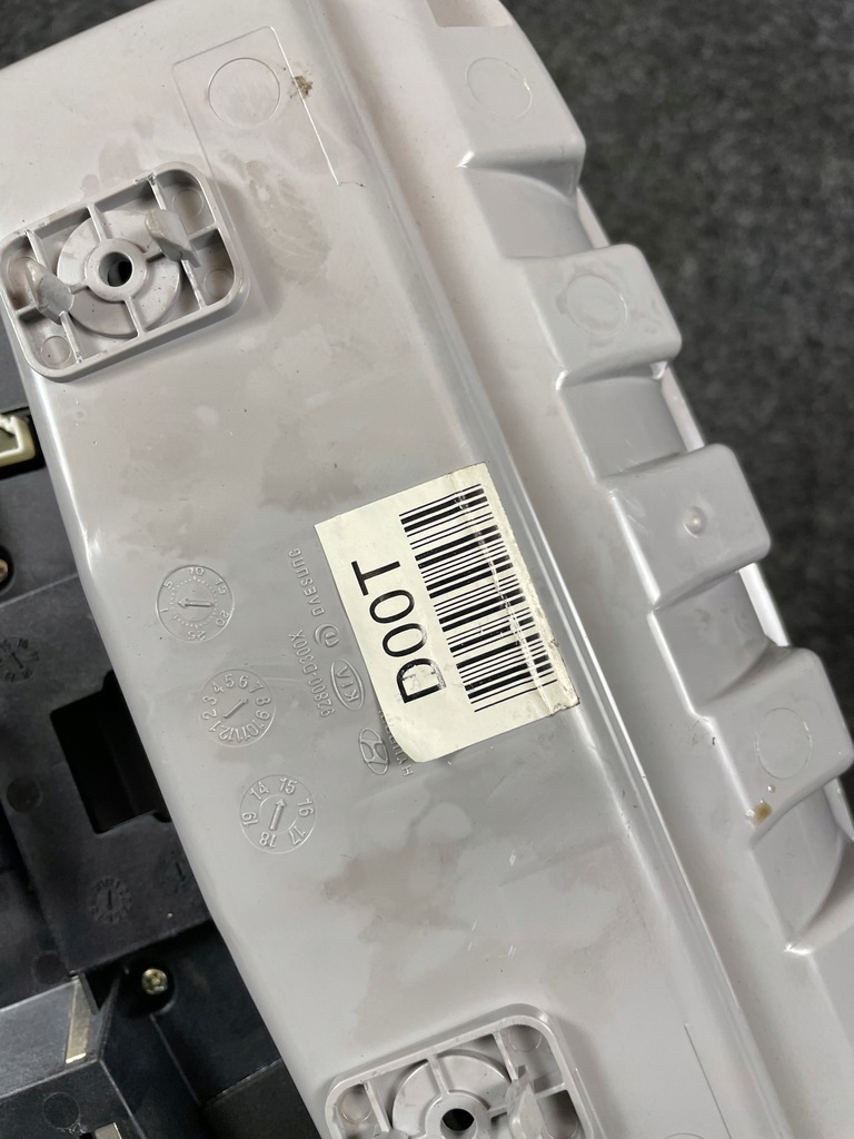 фото №11, Hyundai tucson iii 2016r лампа потолочный освещение кабины