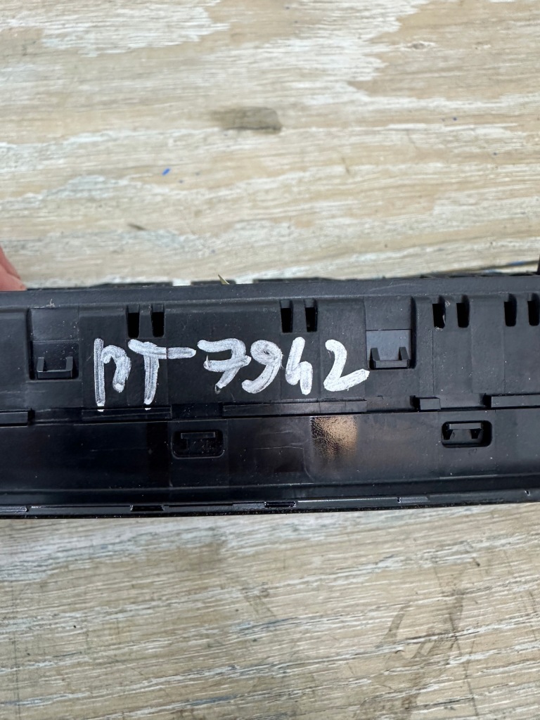 фото №4, Bmw g30 g31 панель кондиціонера керування радіо аудіо рамка 6999400