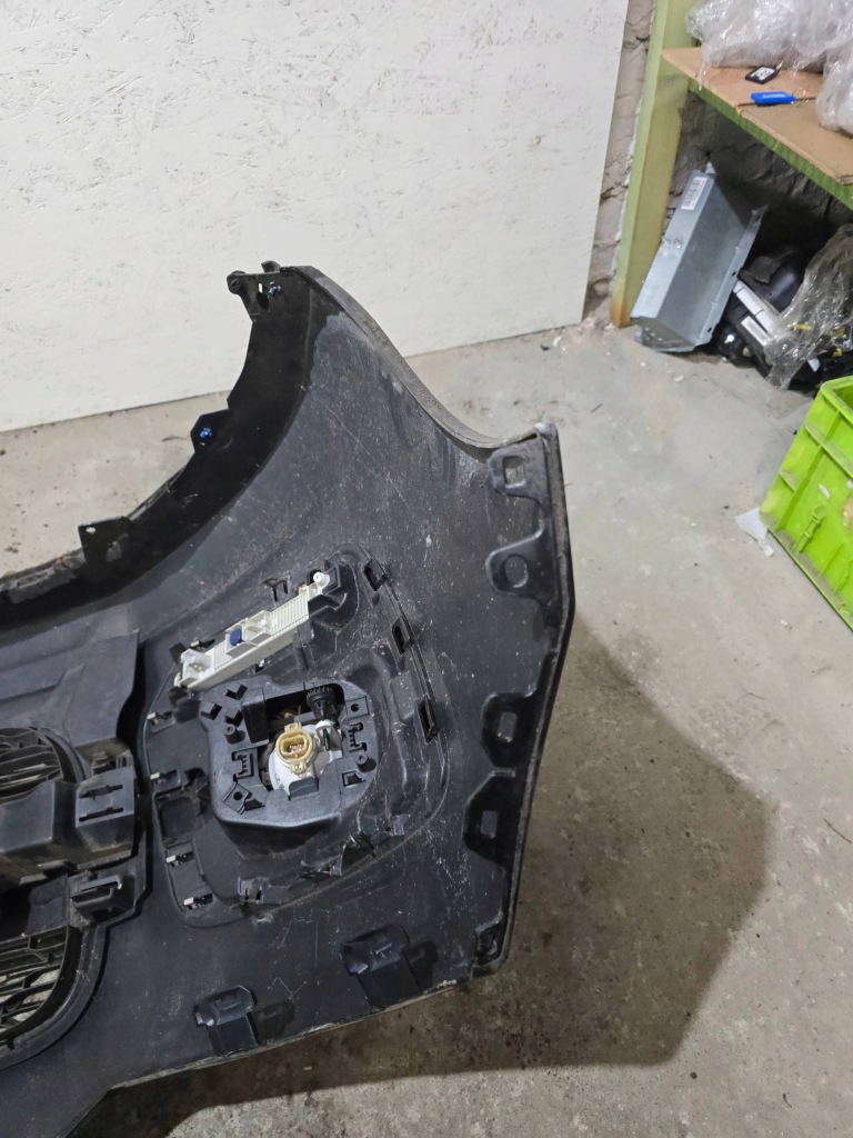 Бампер передний перед citroen c3 picasso lift led Оригинал