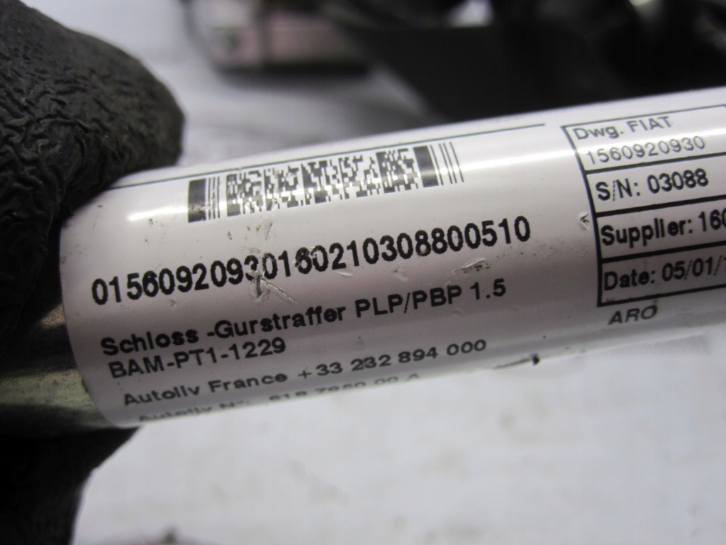 Alfa romeo mito 10r ремень безопасности натяжитель правый  перед 1560920930 Недорого