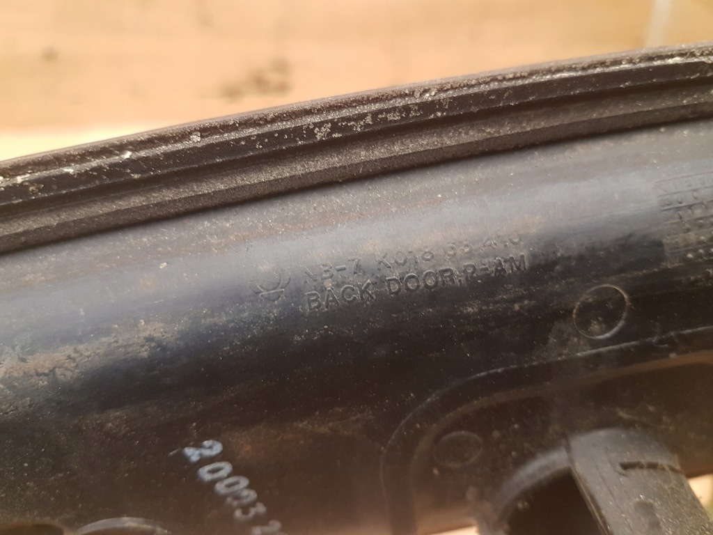 фото №3, Молдинг кронштейн крышки багажника kia sportage i grand