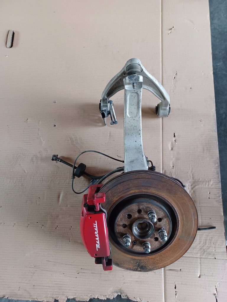 фото №1, Maserati levante поворотный кулак ступица левая