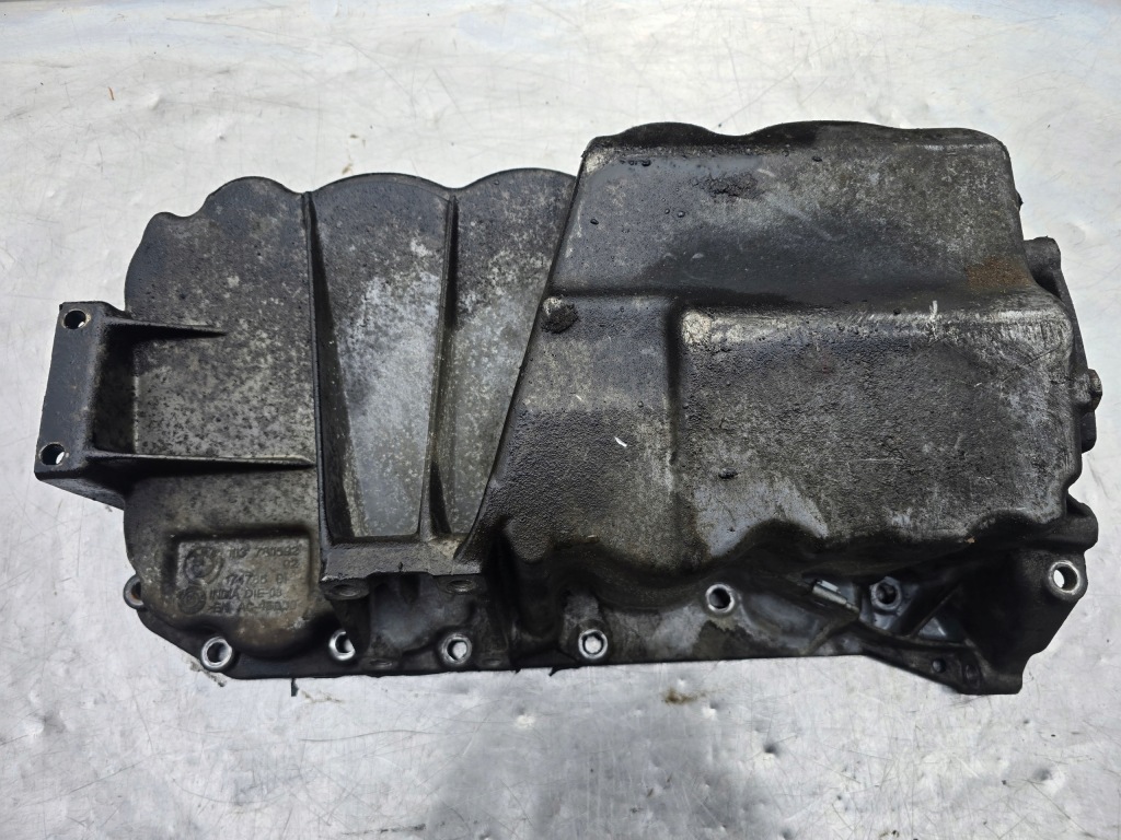 Купити Mini cooper 1.6d n47c16 піддон масляна 7811592 r58 2,0