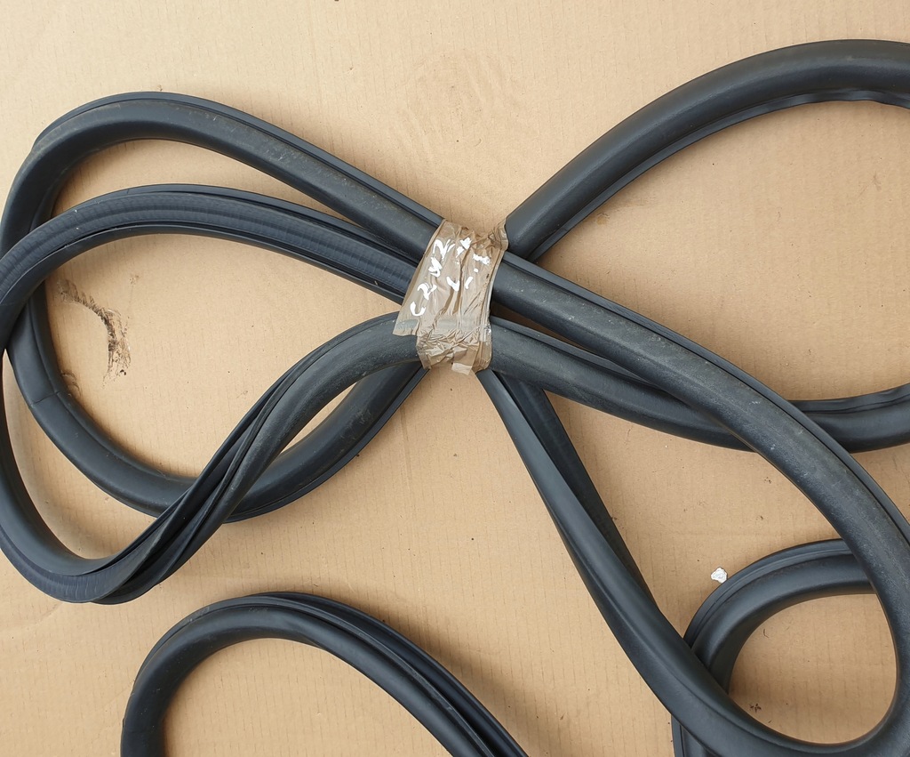 фото №13, Прокладка дверь кузовная chevrolet cruze sedan оригинальный номер