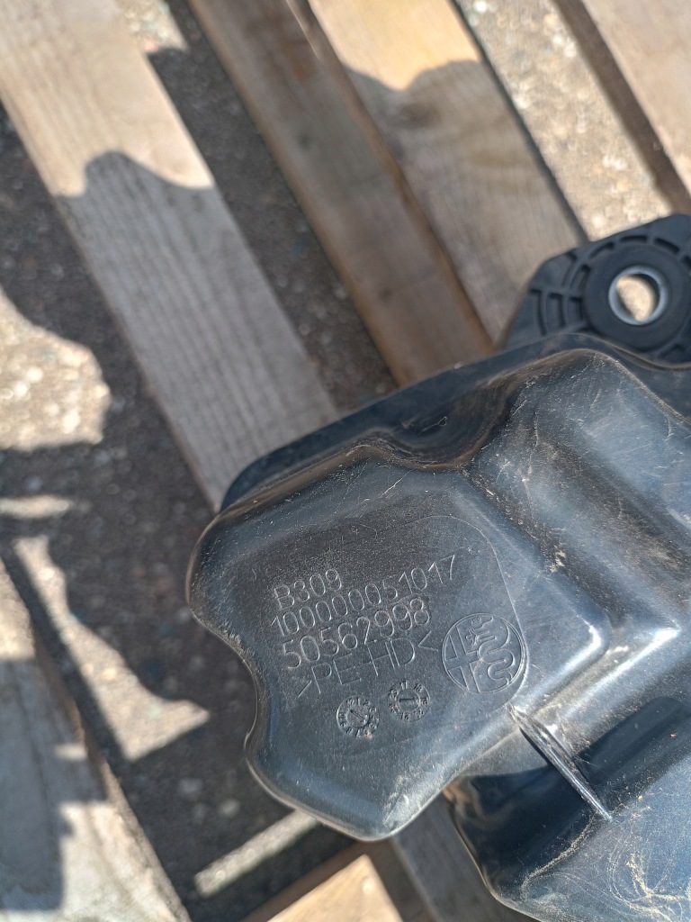 фото №3, Бак насос adblue 50562998 alfa romeo stelvio 2.2d