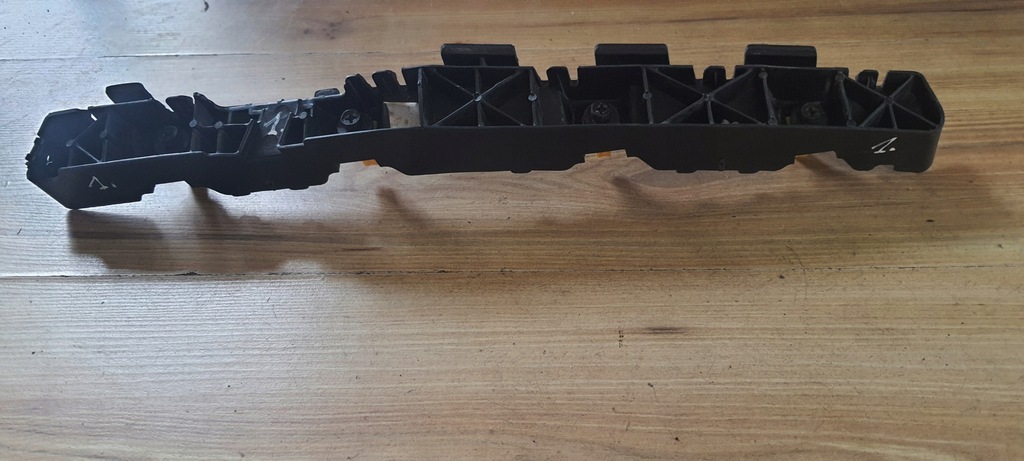 фото №6, Напрямна бампера лівий задня. hyundai tucson